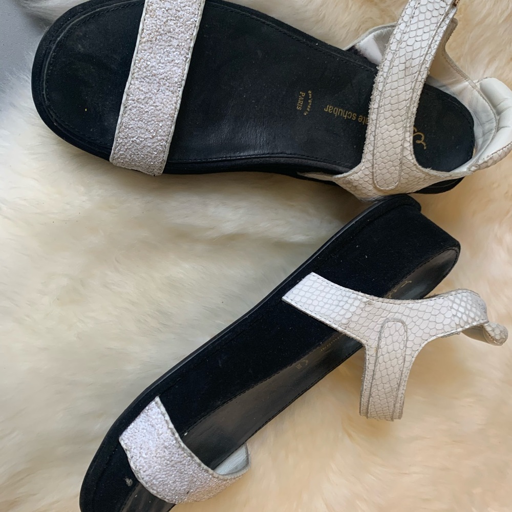 Sandals - Picture 2 of 3